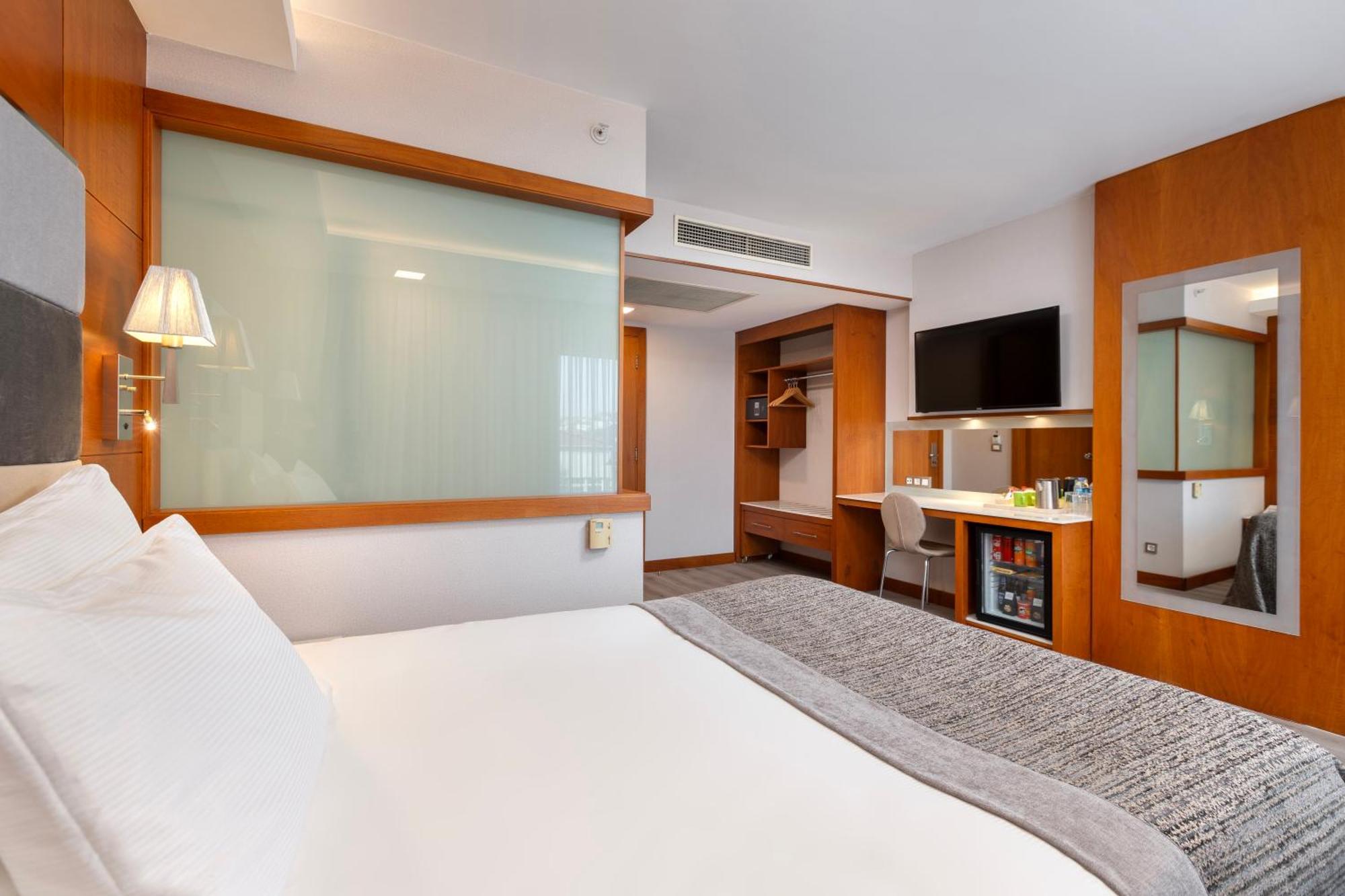 Limak Ambassadore Hotel Ankara Exterior photo
